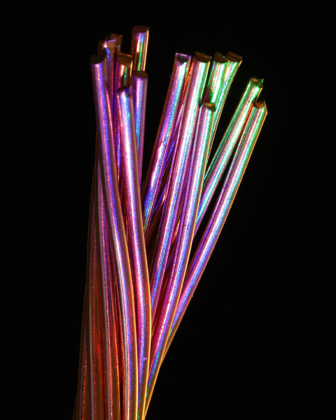 Ultra TechnologyArtboard 4